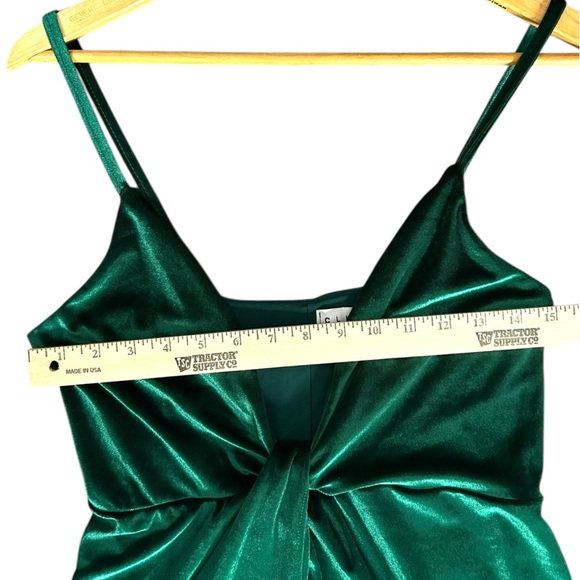 Club L London Women’s Bottle Emerald Green Velvet Plunge Neck Twist Maxi Dress 8 - Picture 9 of 11